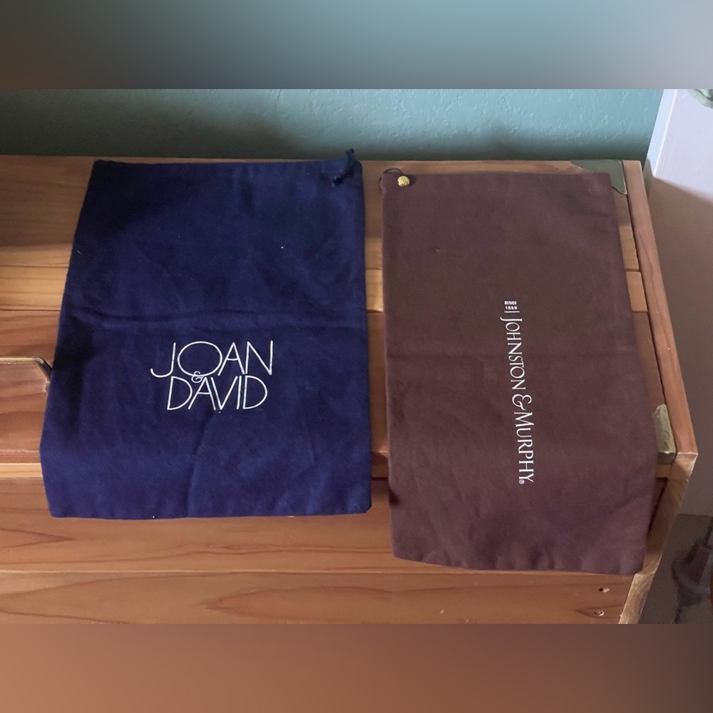 JOAN&DAVID Blue 14x9.5”; JOHNSTON&MURPHY Brown 16x8” Drawstring Logo Dust Bags